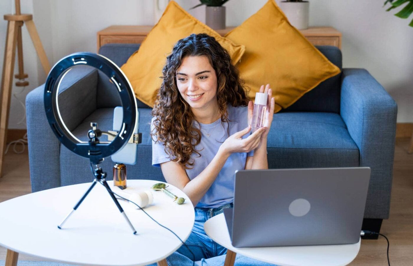 What are the benefits of influencer marketing?