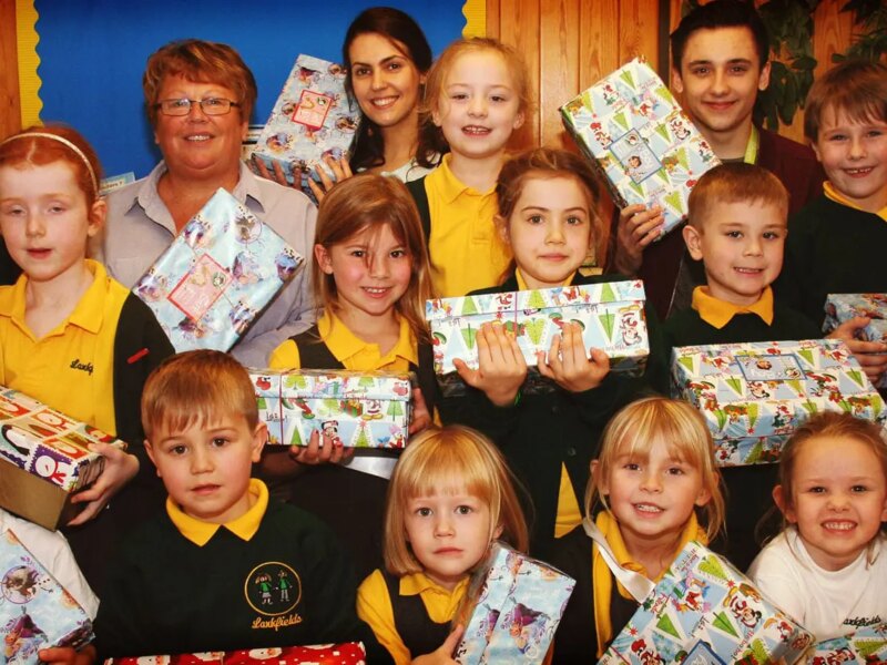 Fifteen Get Festive Helping Operation Christmas Child